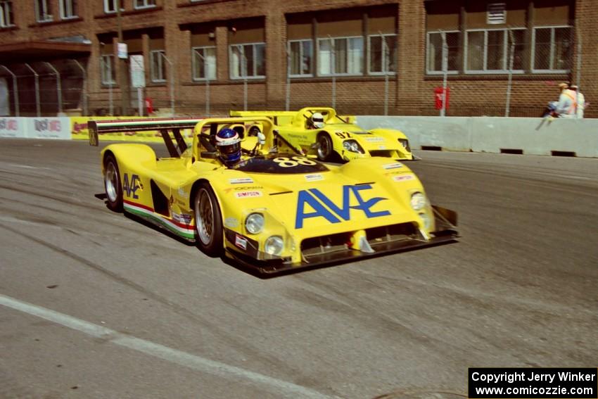 Mike Davies / Bill Dollahite Ferrari 333 SP and A.J. Smith / Joaquin DeSoto Kudzu DLM/Buick