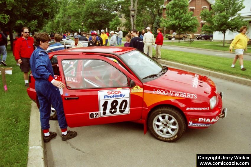 Chris Havas / Éric Tremblay VW Golf at parc expose before the rally.