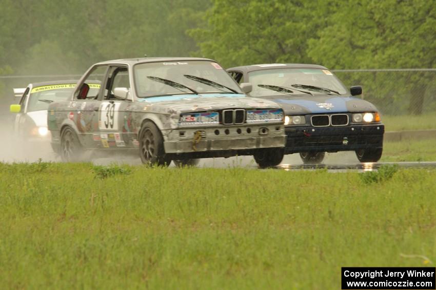 SD Faces BMW 325is, North Loop Motorsport BMW 325i and Ambitious But Rubbish Racing BMW 325