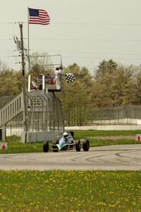 Steve Barkley's Euroswift SE-1 Formula Ford takes the checkered.