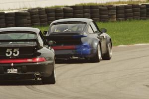 Craig Stephens' ITE-1 Porsche 911 leads Phil Magney's ITE-1 Porsche 993