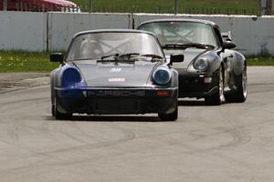 Craig Stephens' ITE-1 Porsche 911 leads Phil Magney's ITE-1 Porsche 993