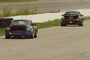 Phil Magney's ITE-1 Porsche 993 leads Craig Stephens' ITE-1 Porsche 911