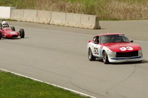 Jerry Dulski's Datsun 240Z and Jeff Ingebrigtson's Caldwell D9 Formula Ford