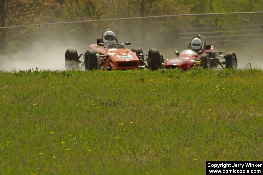 Rich Stadther's Dulon LD-9 Formula Ford gets into the oil dry as Jeff Ingebrigtson's Caldwell D9 Formula Ford follows.