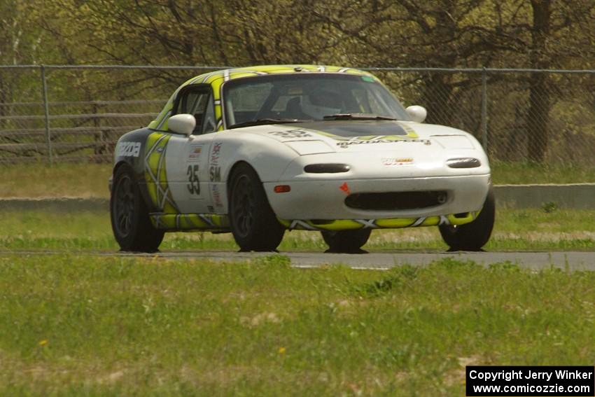 Dan Corgard's Spec Miata Mazda Miata