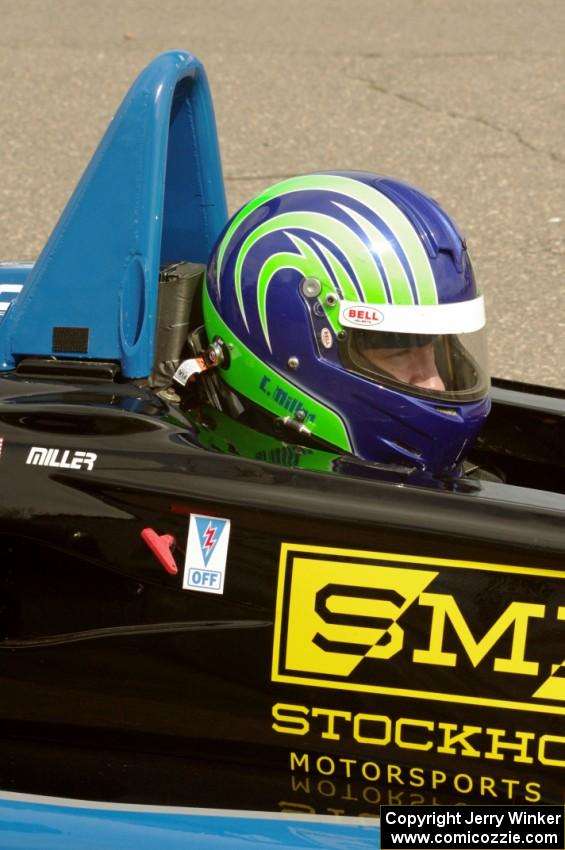 Charles Miller's Van Diemen RF07 Formula Continental on the pre-grid