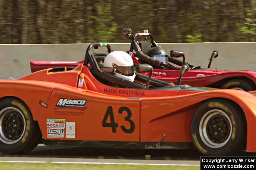 Mark Kauffman passes Jerret Gerber both in Spec Racer Fords