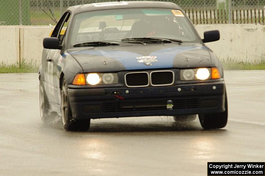 North Loop Motorsport BMW 325i