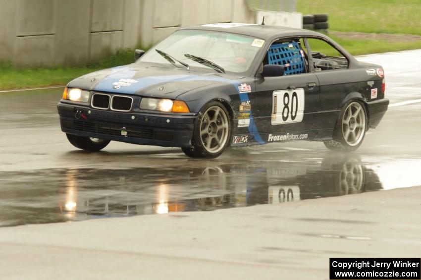 North Loop Motorsport BMW 325i