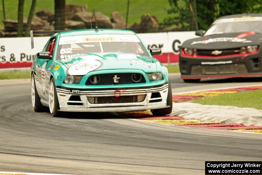 David Sterckx's Ford Mustang Boss 302S and Tony Gaples' Chevy Camaro