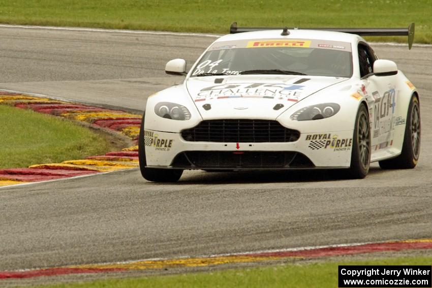 Jorge De La Torre's Aston Martin Vantage GT4