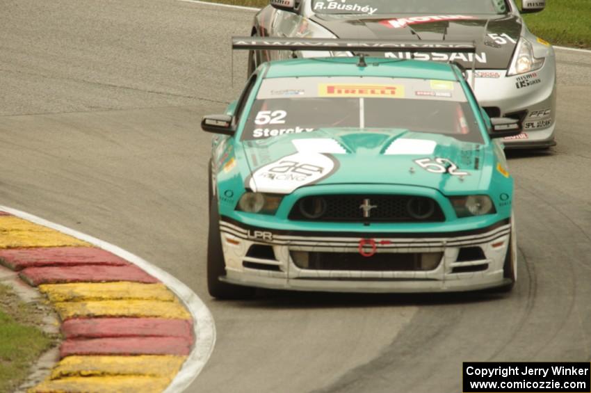 David Sterckx's Ford Mustang Boss 302S and Ric Bushey's Nissan 370Z