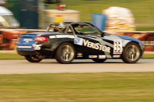 Devin Jones' Mazda MX-5