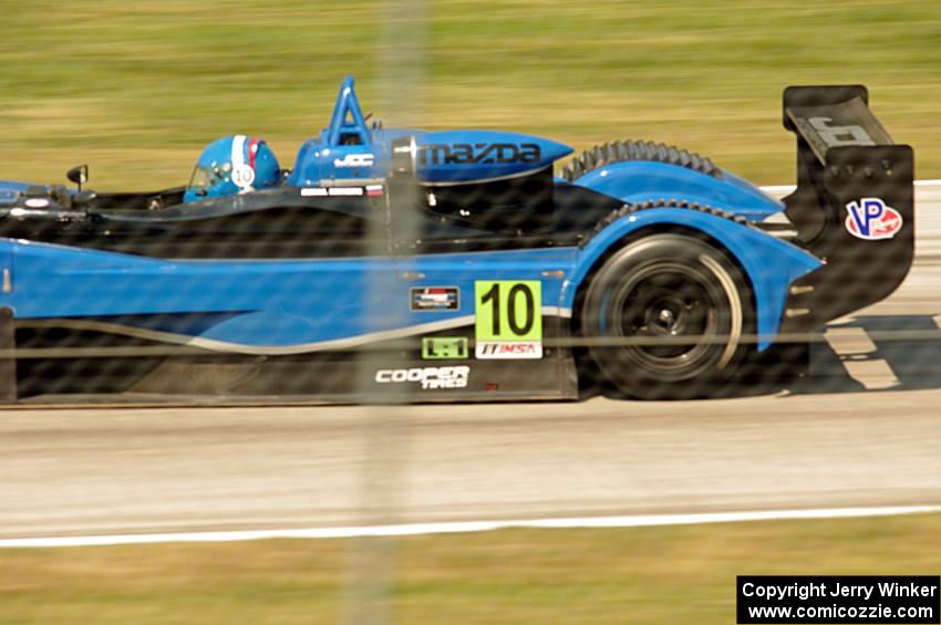 Mikhail Goikhberg's Panoz Élan DP-02