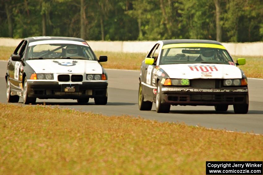 Ambitious But Rubbish Racing BMW 325 and MKRacing BMW 328i