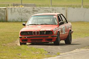 E30 Bombers BMW 325i goes off at 12