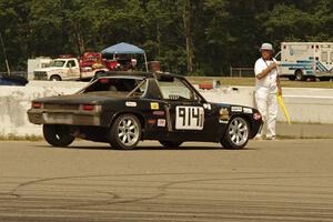 Flying Dutchmen Porsche 914 pulls off the track