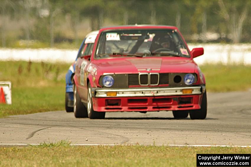 Missing Link Motorsports BMW 325i and British American Racing BMW 325is