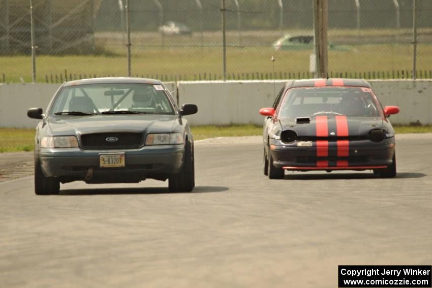 Moss Racing Ford Crown Victoria and Maximum Ottodrive Plymouth Neon