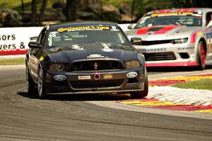 Jade Buford / Scott Maxwell Ford Mustang Boss 302R and Robin Liddell / Andrew Davis Chevy Camaro Z/28.R