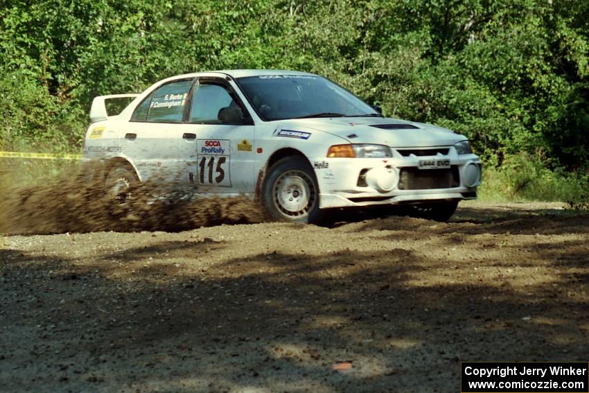 Seamus Burke / Frank Cunningham Mitsubishi Lancer Evo IV at the spectator corner on SS10, Kabekona.