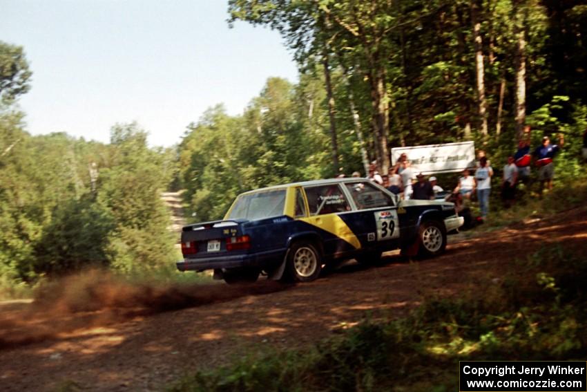 Carl Jardevall / Amity Trowbridge Volvo 740 Turbo at the spectator corner on SS10, Kabekona.