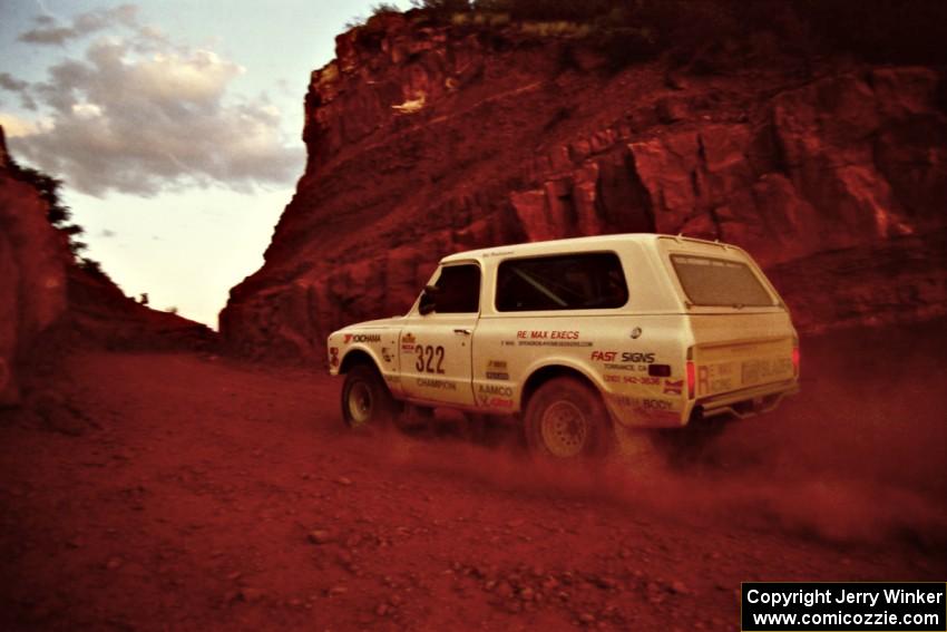 Bob Pendergrass / Jon Weigley Chevy Blazer heads through 'the cut'  on the First View II stage.