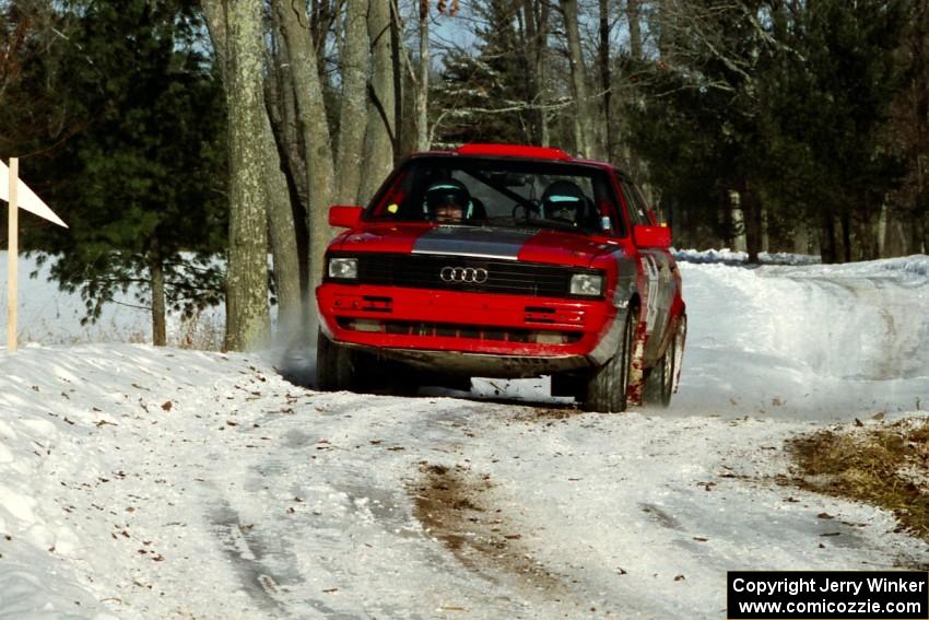 Sylvester Stepniewski / Adam Pelc Audi 4000 Quattro sets up for the hairpin on SS5, Ranch II.