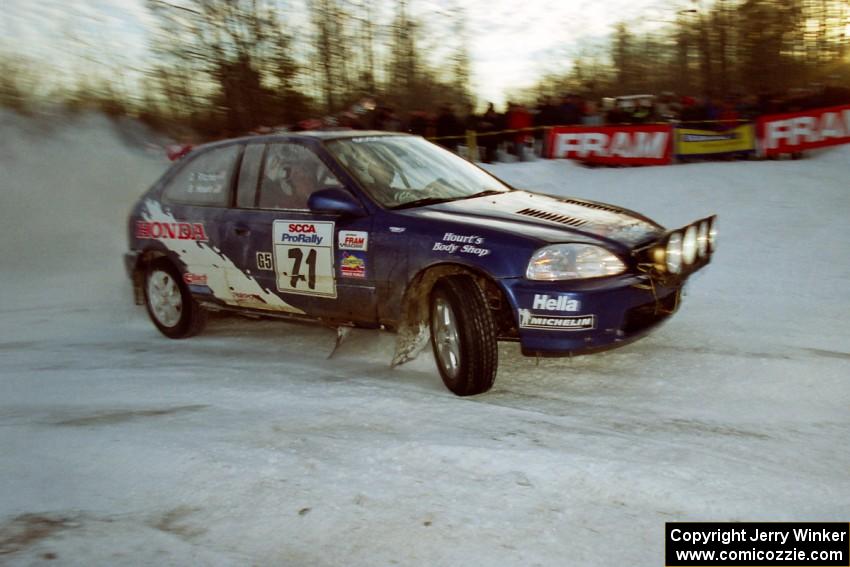 Bryan Hourt / Drew Ritchie Honda Civic at the spectator corner on SS11, Hungry 5.