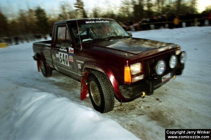 Scott Carlborn / Dale Dewald Jeep Comanche at the spectator corner on SS11, Hungry 5.