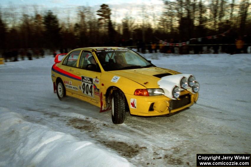 John Drislane / Declan Hegarty Mitsubishi Lancer Evo IV at the spectator corner on SS11, Hungry 5.