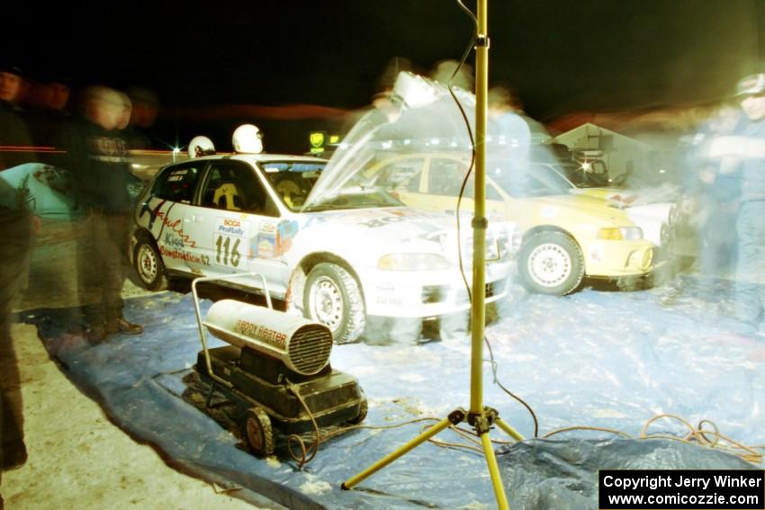 Tom Lawless / Brendan Lawless Honda Civic and John Drislane / Declan Hegarty Mitsubishi Lancer Evo IV at the final service.