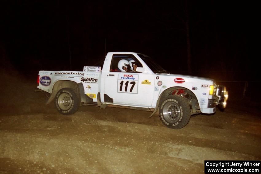 Ken Stewart / Doc Shrader drift their Chevy S-10 through the crossroads sweeper on the final stage.