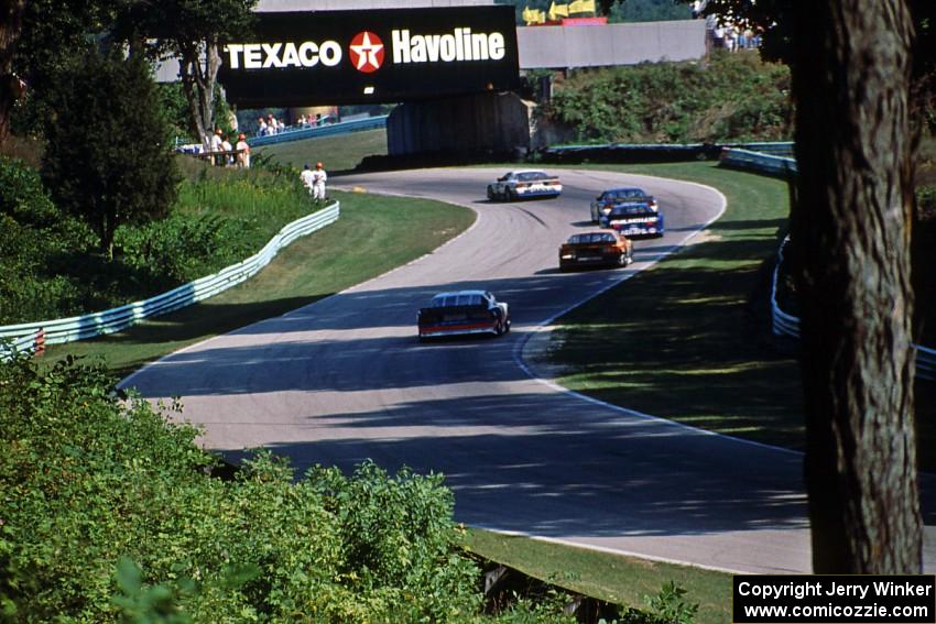 The leaders roar uphill through Thunder Valley.