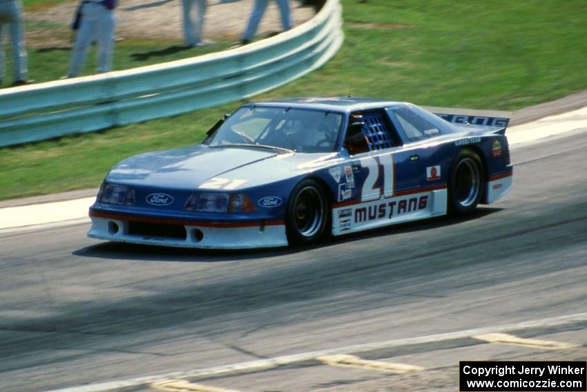 Wally Owens' Ford Mustang