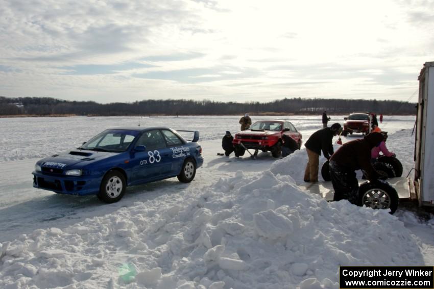 Dave Cammack / Mark Utecht / DS Subaru Impreza 2.5RS and Rich Westgard / Brent Carlson Subaru Impreza pack up for the day.