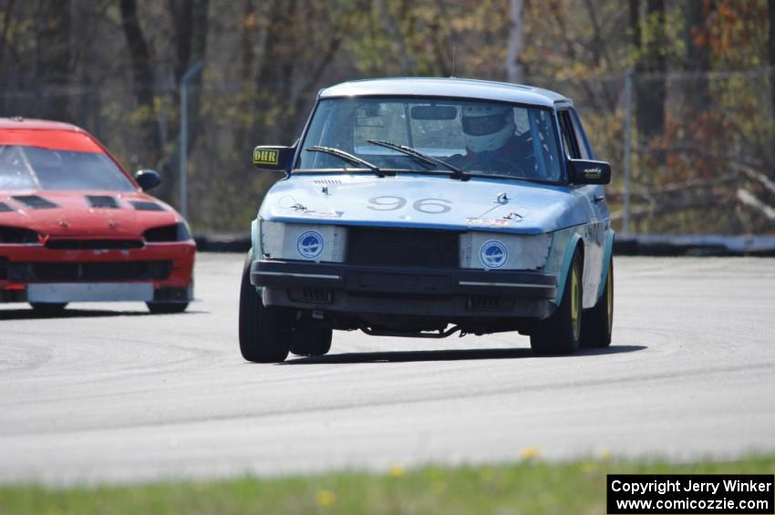 Fart-Hinder Racing SAAB 900S and Holy Rollers Honda Civic