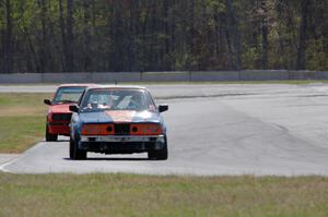 North Loop Motorsport BMW 325 and E30 Bombers BMW 325i