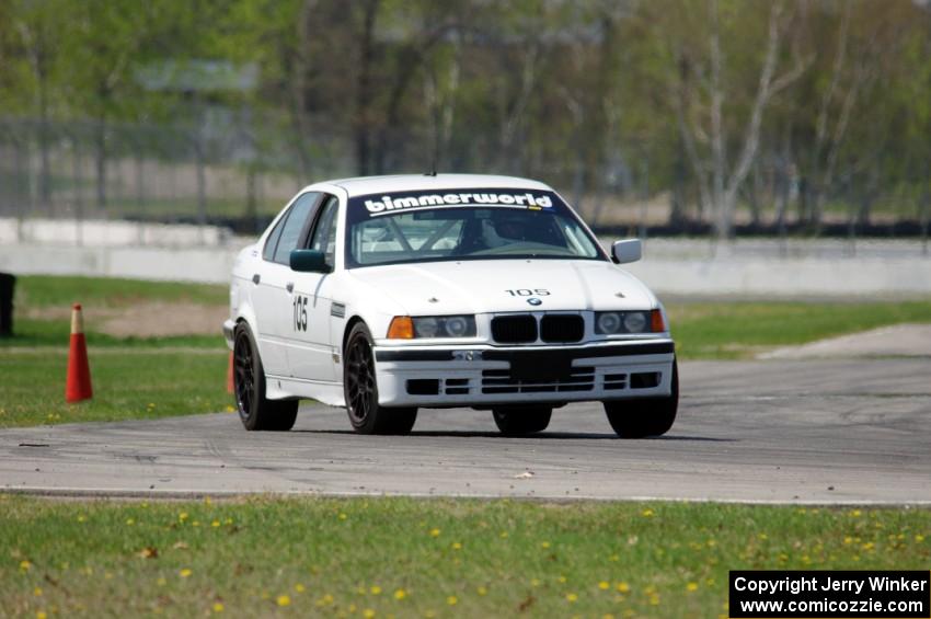 Team LMR BMW 325i