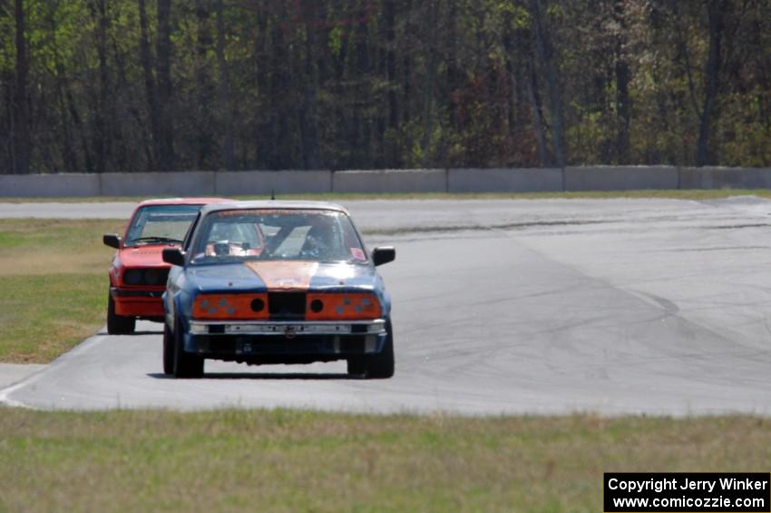 North Loop Motorsport BMW 325 and E30 Bombers BMW 325i