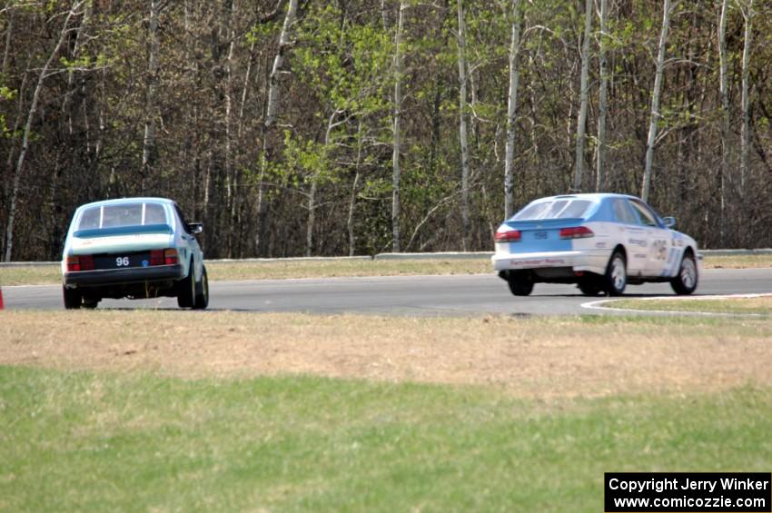 Fart-Hinder Racing SAAB 9-3 and Fart-Hinder Racing SAAB 900S