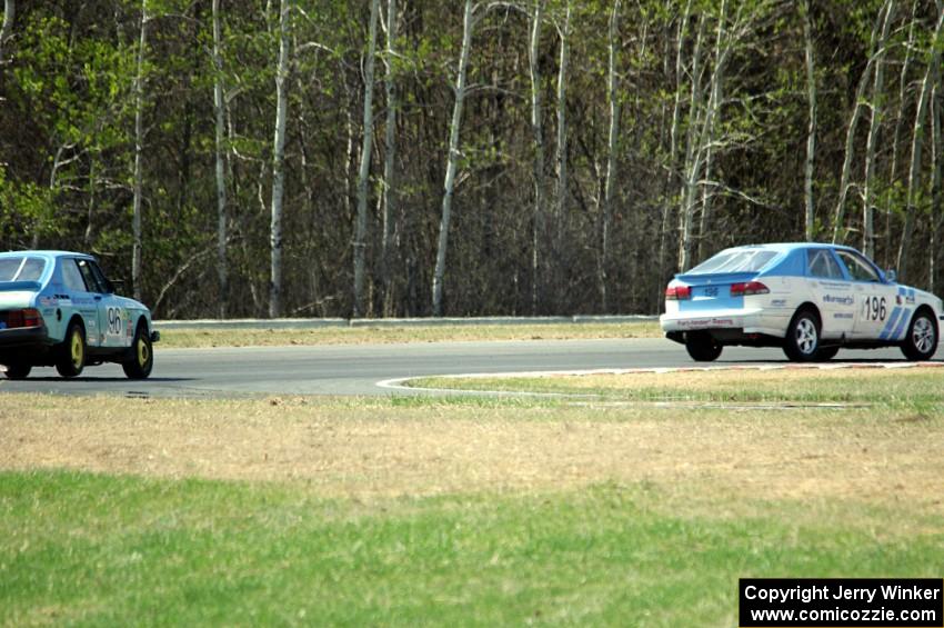 Fart-Hinder Racing SAAB 9-3 and Fart-Hinder Racing SAAB 900S