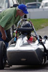 John Hertsgaard's Formula Junior Special on the pre-grid.