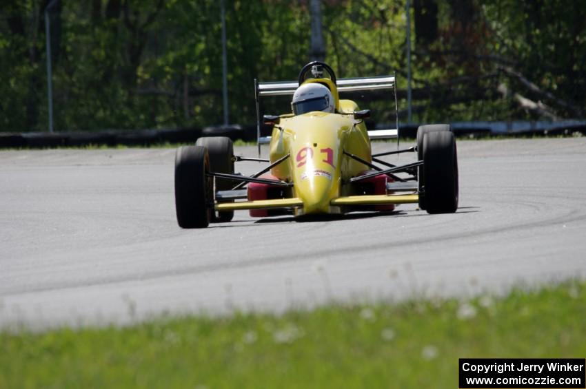 Mike Fowler's Van Diemen RF96 Formula Continental