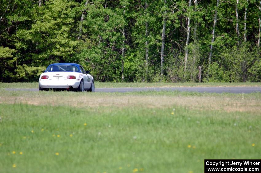 Nick Lougee's Spec Miata Mazda Miata