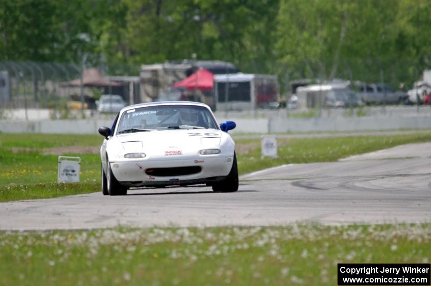 Nick Lougee's Spec Miata Mazda Miata