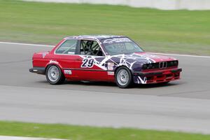 Mike Campbell's ITS BMW 325is