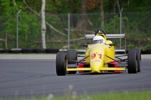 Mike Fowler's Van Diemen RF96 Formula Continental