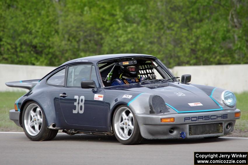 Craig Stephens' ITE-1 Porsche 911 after losing its windshield.